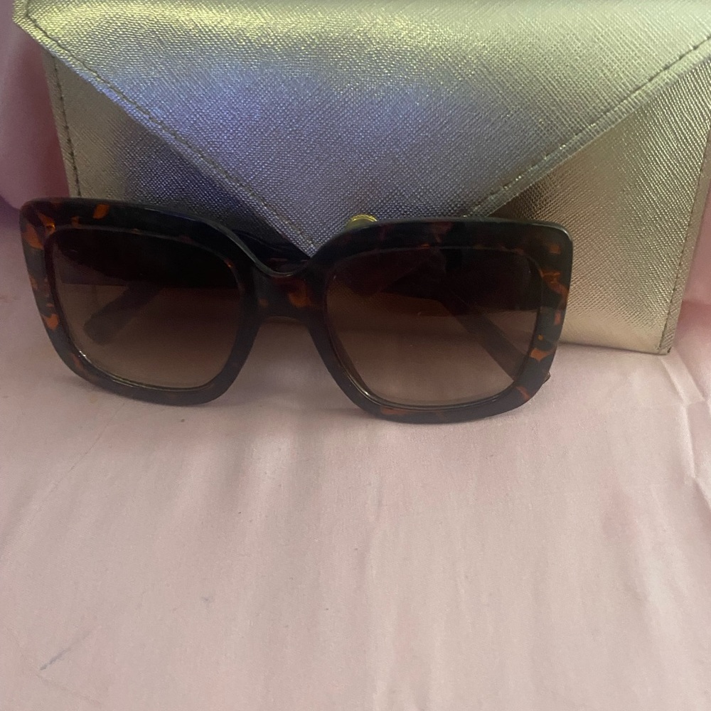 Bethany eyewear sunglasses
